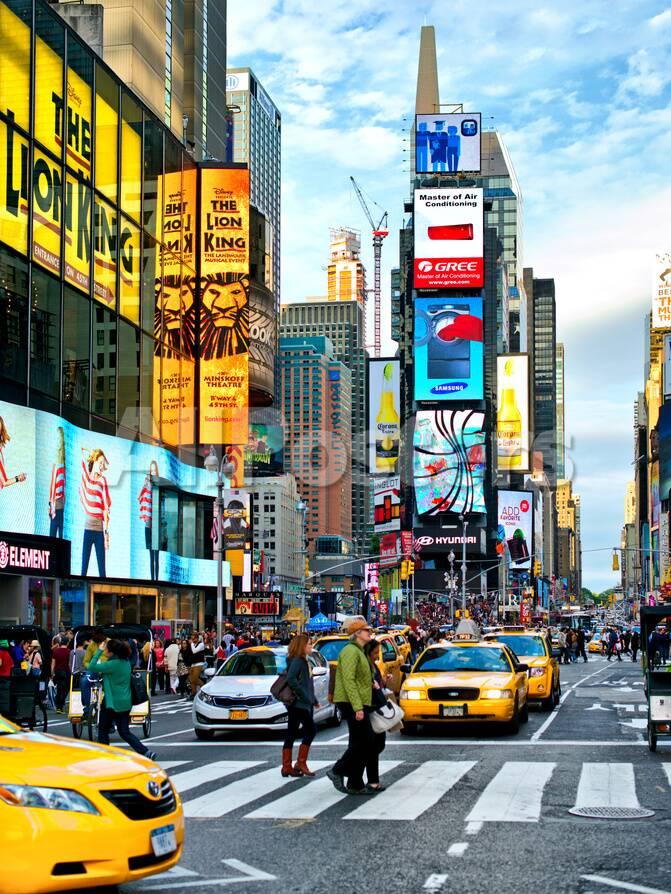 Lifestyle Instant Times Square Manhattan New York City United States Photographic Print Philippe Hugonnard Allposters Com