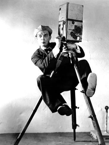 the-cameraman-buster-keaton-1928-newsree