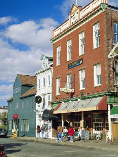 Thames Street, Newport, Rhode Island, USA Photographic ...