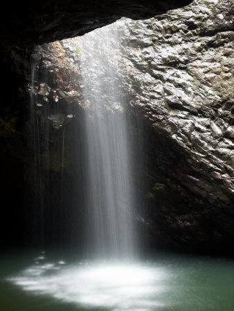 'Natural Bridge Waterfall, Springbrook National Park, Gold Coast
