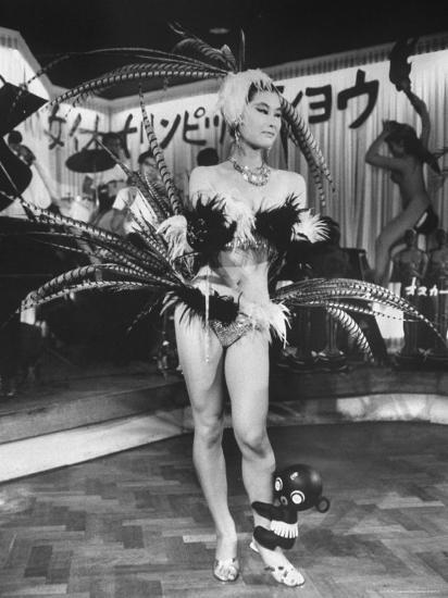 Japanese Nightclub Stripper Has A Clinging Plastic Dakkochan Doll Hanging To Her Leg Photographic Print John Dominis Allposters Com Japanese Nightclub Stripper Has A Clinging Plastic Dakkochan Doll Hanging To Her Leg Photographic Print John Dominis Allposters Com