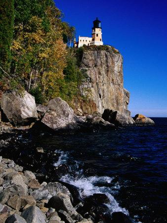 'Split Rock Lighthouse on Cliff Overlooking Lake Superior, Split Rock