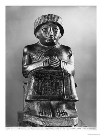 Seated gudea image