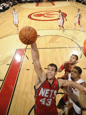 kris humphries jersey
