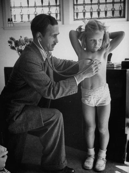 Little Girl Getting Free Medical Exam From Doctor Who Is Paid By The Government Photographic Print Allposters Com Little Girl Getting Free Medical Exam From Doctor Who Is Paid By The Government Photographic Print Allposters Com