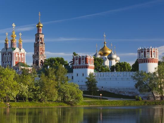 Картинки по запросу novodevichy monastery