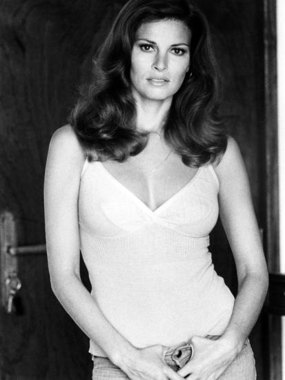 raquel welch last movie the last of sheila raquel welch 1973 photo at allposters raquel welch last movie the last of sheila raquel welch 1973 photo at allposters