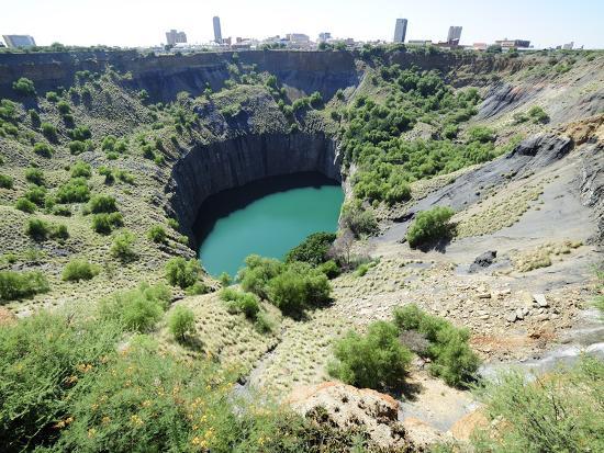 The Big Hole Kimberley Diamond Mine Now Filled With Water South 
