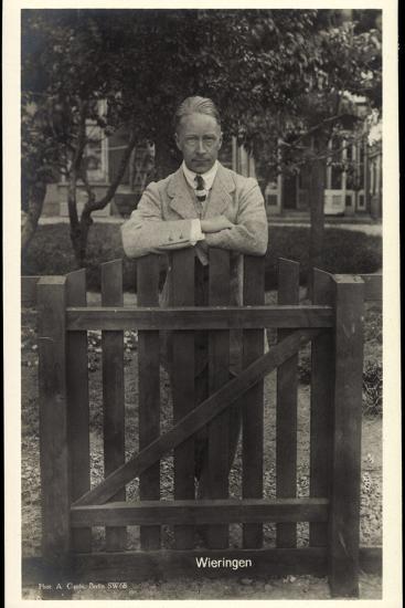 Ak Kronprinz Wilhelm Von Preussen 1921 In Wieringen Am Gartenzaun Photographic Print Allposters Com
