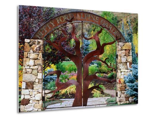 Entrance To Betty Ford Alpine Gardens Vail Colorado Metal Print