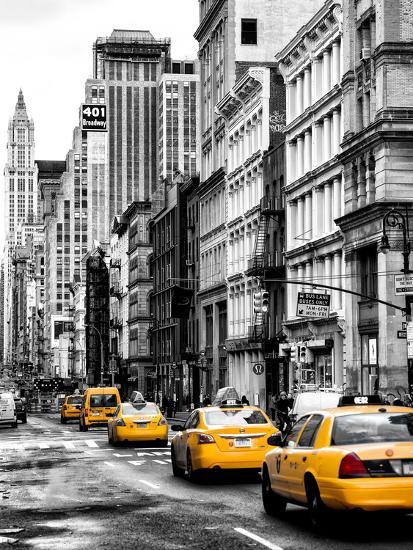 Nyc Yellow Taxis Cabs On Broadway Avenue In Manhattan New York Yellow Taxis Cabs On Broadway Avenue