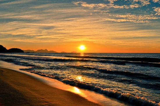 Beautiful Sunrise In The Beach Photographic Print Dabldy Allposters Com