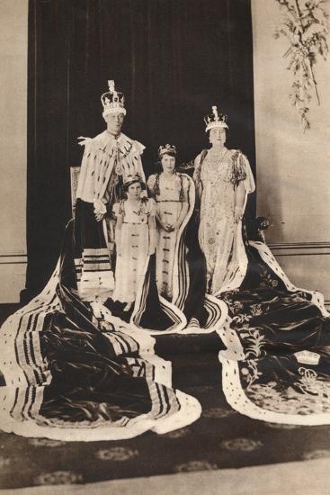 King George Vi And Queen Elizabeth On Their Coronation Day 1937