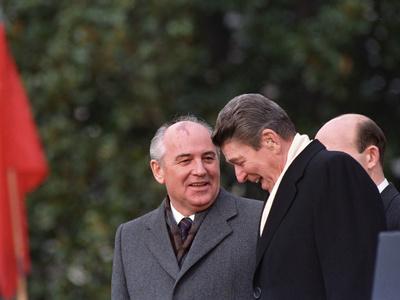 'U.S. President Ronald Reagan, Right, Talks with Soviet Leader Mikhail ...