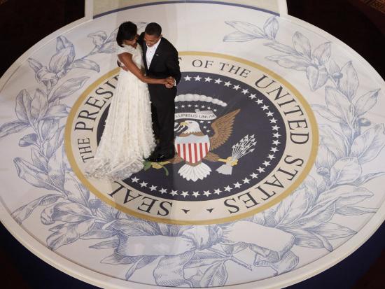 President Barack Obama and First Lady Dance at the ...
