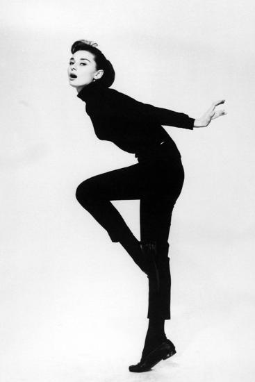 Znalezione obrazy dla zapytania funny face audrey hepburn