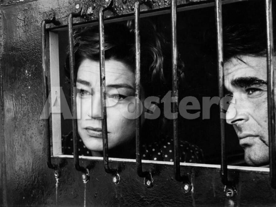 Simone Signoret And Stuart Whitman Le Jour Et L Heure 1963