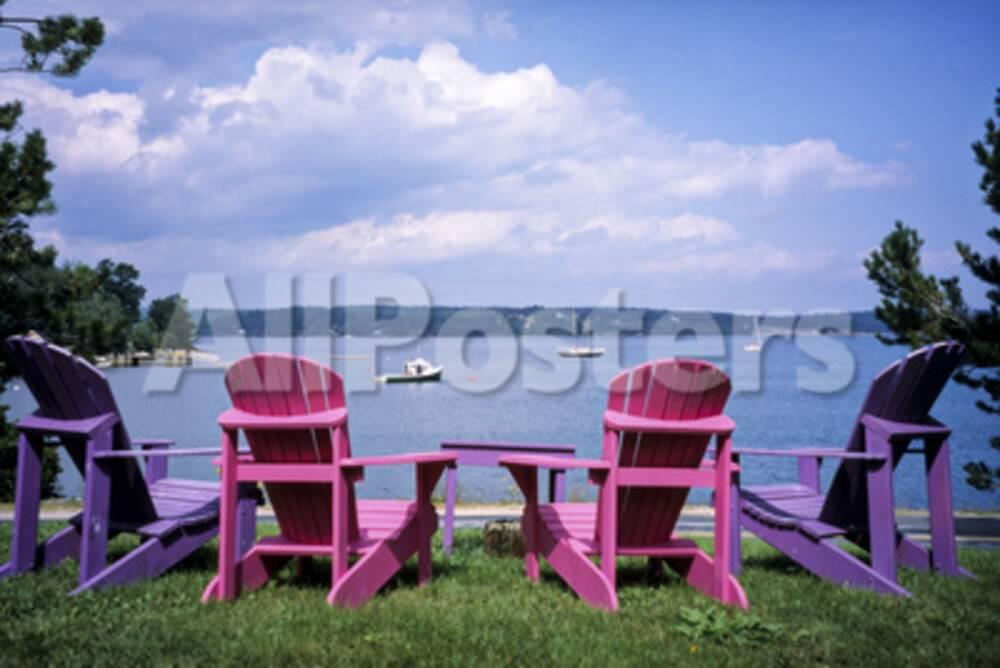 'Canada, Nova Scotia, Mahone Bay, Colorful Adirondack 