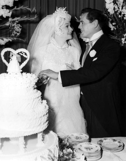 Lucille Ball Photo By Globe Photos Llc At Allposters Com