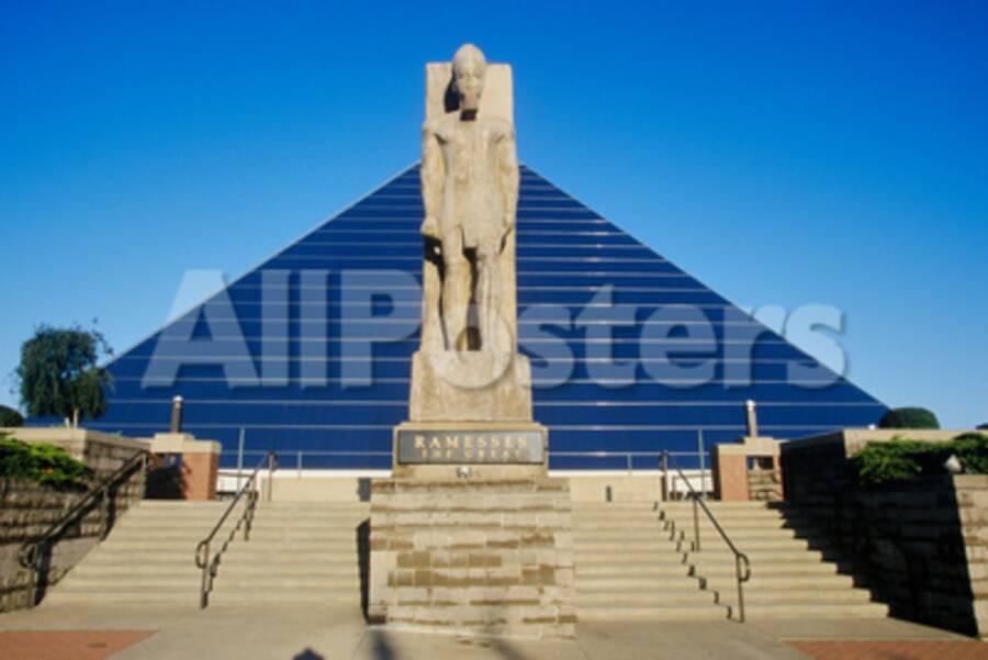 The Pyramid Sports Arena In Memphis Tn With Statue Of Ramses At Entrance
