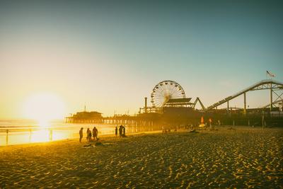 Santa Monica Beach Pier In California Usa At Sunset Retro Colors Santa Monica Beach Pier In California Usa At Sunset Retro Colors