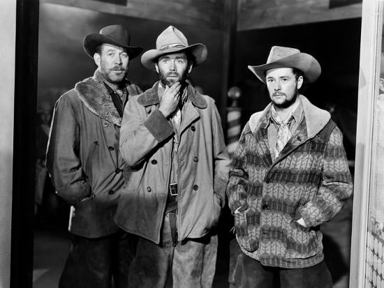 My Darling Clementine 1946 Directed By John Ford Ward Bond Henry Fonda And Tim Holt B W Photo Photo Allposters Com