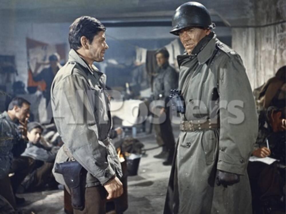 'BATTLE OF THE BULGE, 1965 directed by KEN ANNAKIN Charles Bronson and Henry Fonda (photo 'BATTLE OF THE BULGE, 1965 directed by KEN ANNAKIN Charles Bronson and Henry Fonda (photo