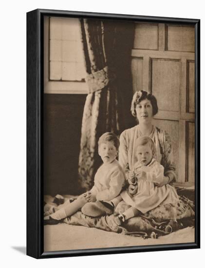 Princess Mary, Viscountess Lascelles, with her two sons, Gerald and George, 1926 (1935)-Unknown-Framed Photographic Print